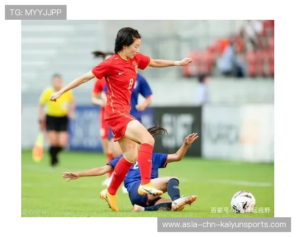 张馨谈疲劳失眠：女足亚洲杯之路是一场硬仗，女足张馨全家福照片