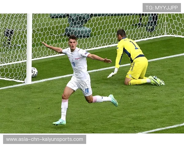 希克：新帅带来信念，后卫们率先在场上体现这种信念，希克是哪个队